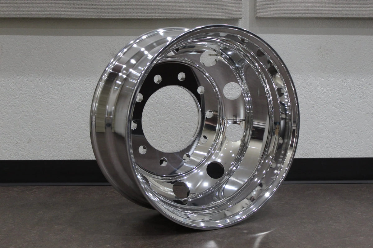 UpLead 22.5 x 8.25 Forged Aluminum Truck Wheels Stud（Budd） – Mirror Polished